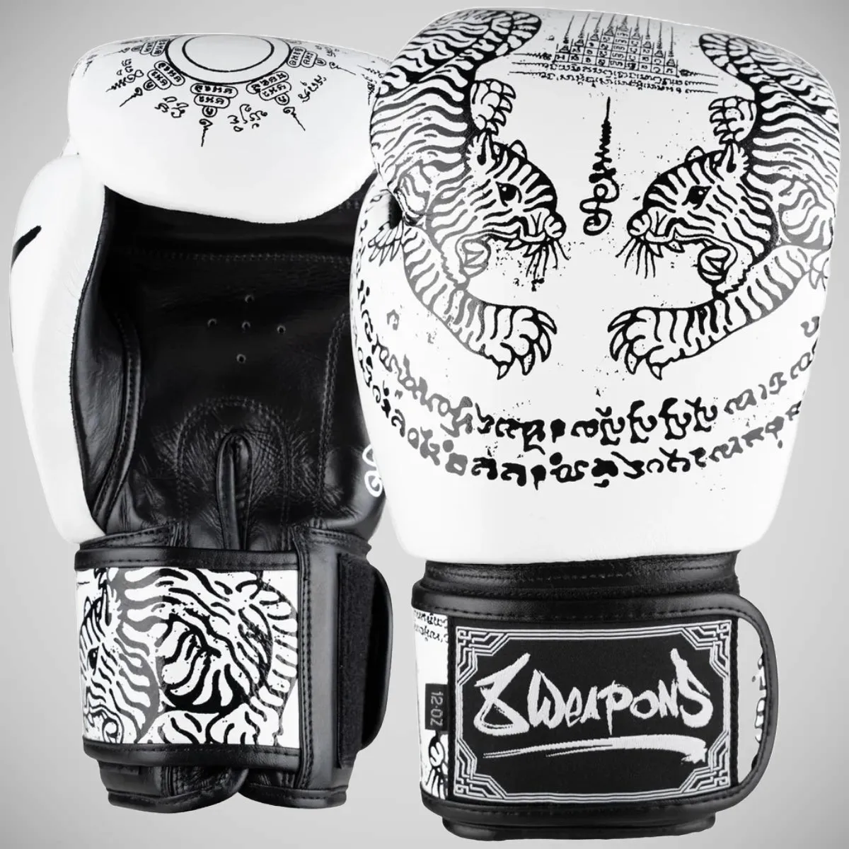 8 Weapons Sak Yant Tiger Boxing Gloves White/Black