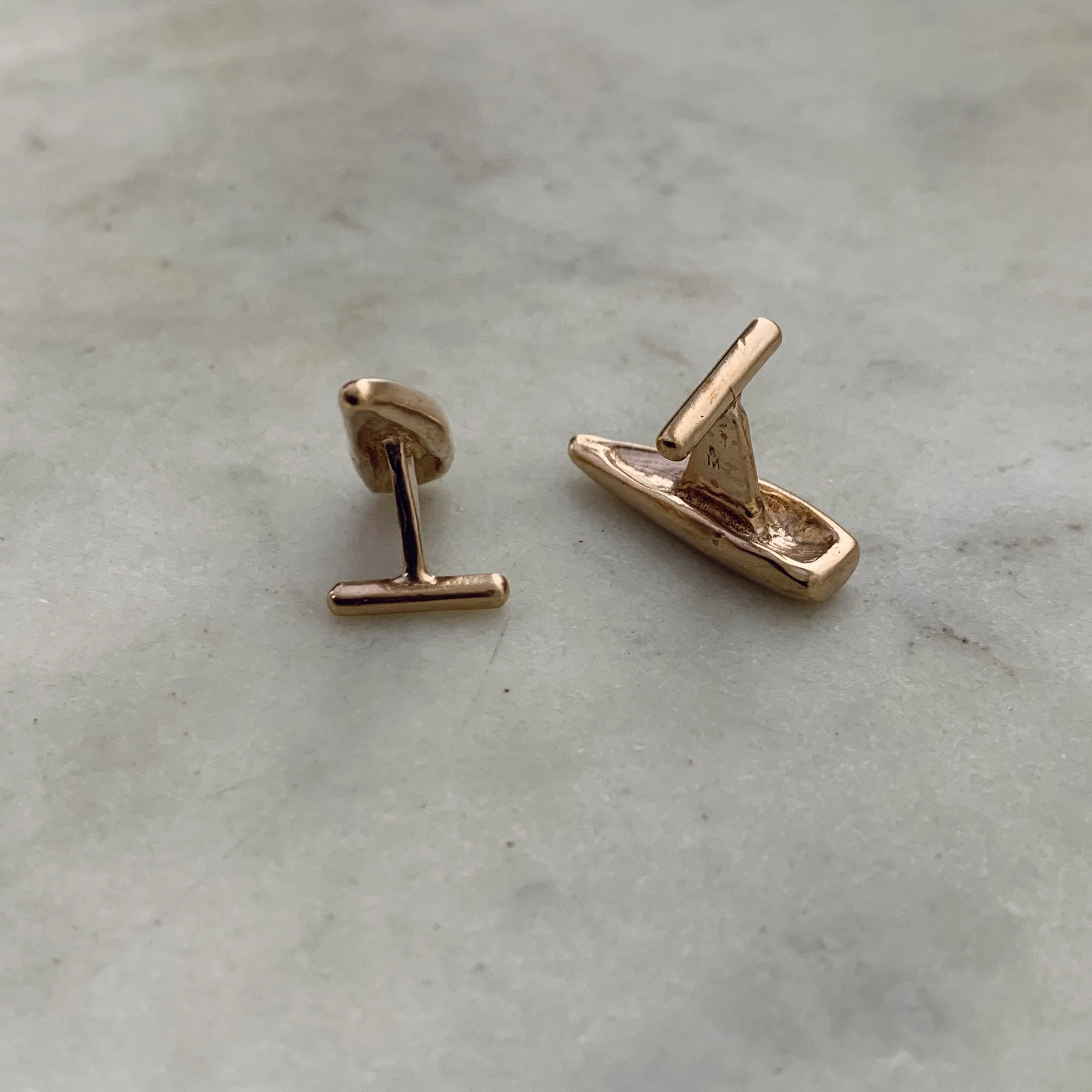 ALLIGATOR TOOTH CUFFLINKS