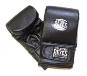 Heres an optimized title with modifiers for the e-commerce product:

Premium Cleto Reyes Leather Wrap-Around Bag Gloves - High-Performance Training Gloves in Red or Black

This title emphasizes the quality, specific features, and color options available.