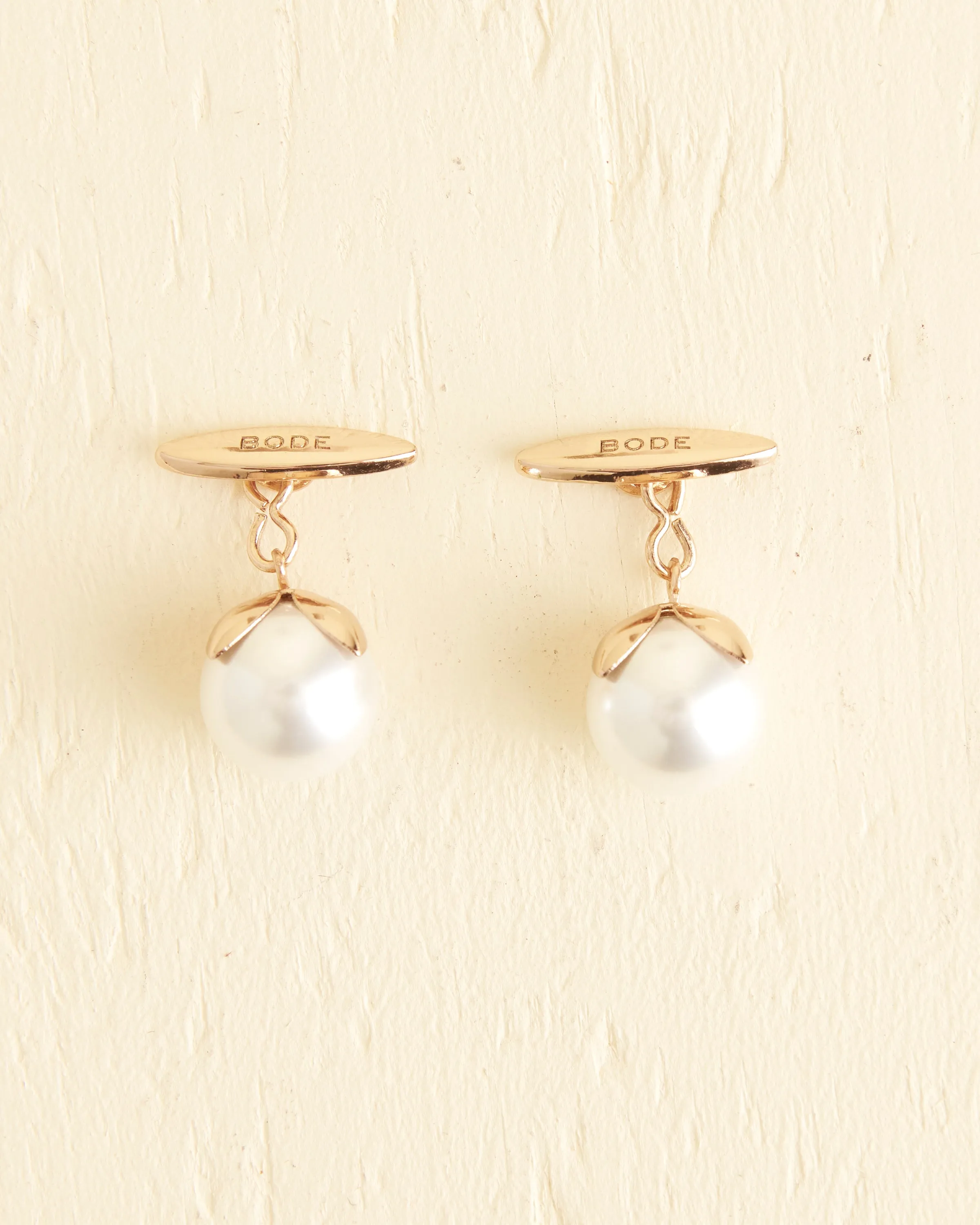 Curio Cufflinks - White